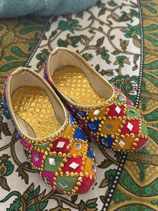 Colorful Embroidered Mojari