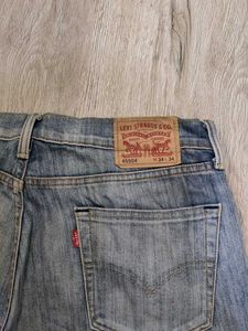 Ma6175 Levi's jeans waist 34 inches