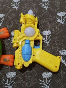 Toy Turtle and Blaster Gun Set