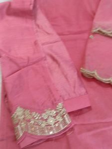 Beautiful Pink Embroidered Kurta Set