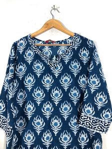 Blue&amp;White Printed Kurtas(Women’s)