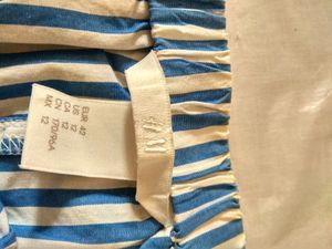 Resale 🏷️H&amp;M Off Shoulder Top