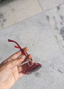Chic Red Oversized Sunglasses