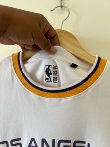 Los Angeles Lakers Graphic T-Shirt