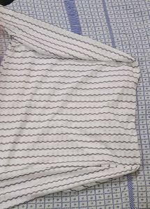 Textured White &amp; Lavender Striped Collared Shirt