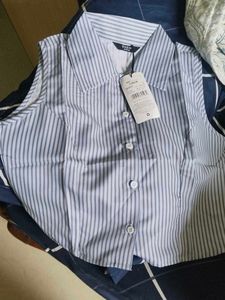 Striped Sleeveless Collared Shirt