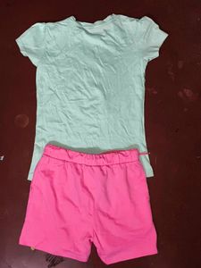 Cute Disney Frozen T-Shirt and Shorts Set
