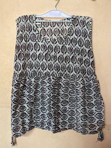Stylish Printed Sleeveless Kurta