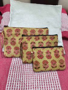 Set of 3 Floral Print Pouches