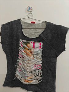 Distressed Graphic T-Shirt (S size)