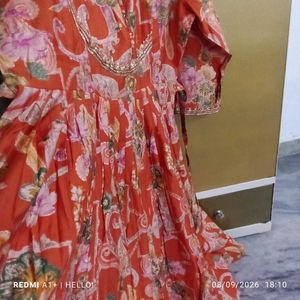 🎉Offer🎉Elegant Orange Floral gown