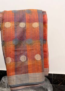 Elegant Cotton Saree with Checkered Pattern