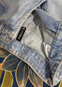 Distressed Light Wash Wide Leg Jeans