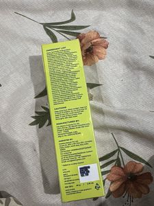 Hyphen golden glow Sunscreen