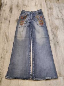Ma2319 Sabrin bootcut jeans waist 22 inches