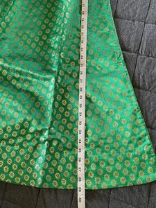 Vibrant Green Brocade Print  Ghagra oodna