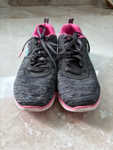 Original Skechers Lite-Weight Sneakers