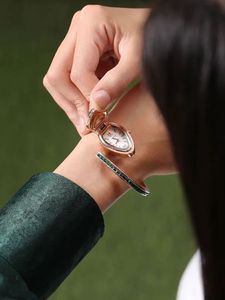 Serpentina Emerald Luxe Watch (Premium Quality)
