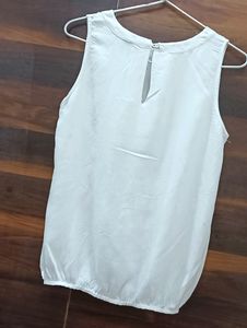 Hot 🔥 White Top