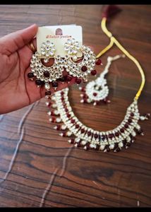 Elegant Kundan Necklace &amp; Earring Set