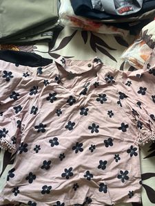 Cute Pink Floral Print Top
