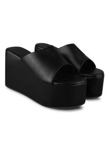 Chic Black Platform Wedge Slides