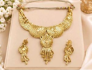 Exquisite Indian Necklace &amp; Earring Set