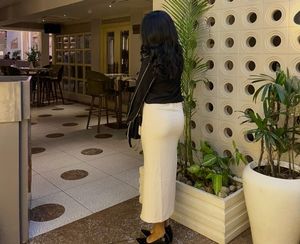 Elegant High-Waisted Midi Skirt