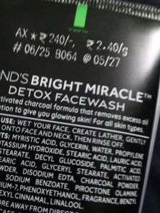 Pond's Bright Miracle Detox Facewash