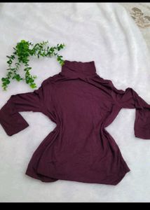 Chic Burgundy Turtleneck Top