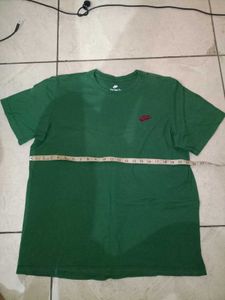Men's Nike Green T-Shirt
