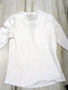 URBANIC White Top