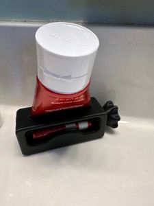 toothpaste squeezer
