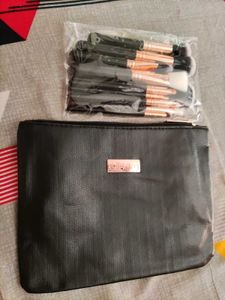 Makeup Brush Set & Pouch