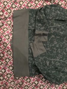 Stylish Camo Zip-Up Hoodie