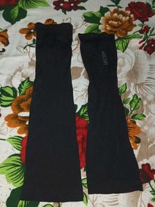 Black ,hand gloves (protect tanning)