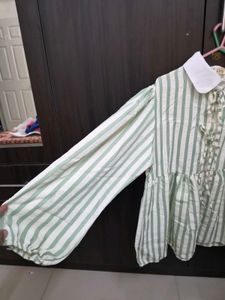 Striped Peter Pan Collar Tie-Up Top, New, Not worn