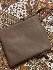 Stylish Crossbody Bag for Everyday Use