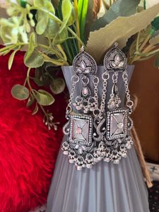 Amazing big Earring for women’s  party wear a