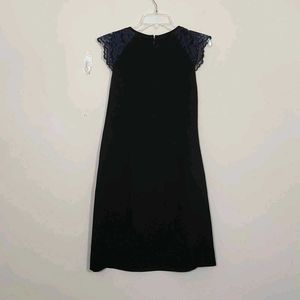 george Elegant Black Maxi Dress with Lace Accents