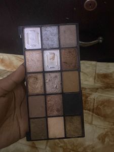 Makeup Revolution London Palette