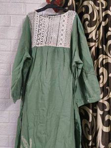 Green Embroidered Kurta