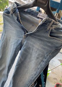 Calvin Klein Jeans - Light Wash Denim