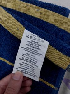 set of 2 bath towels