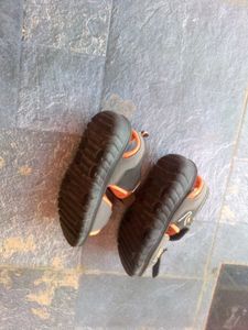kids sandals