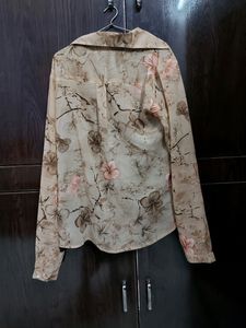 PURYS beige Beautiful Floral Printed Top