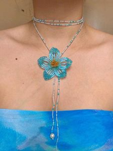 Chic Pink Beaded Flower Necklace