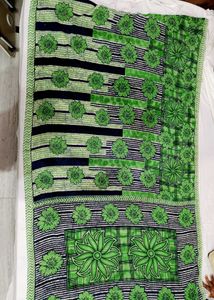 🇳🇿💫🎀Beautiful Green &amp; Navy Floral Saree