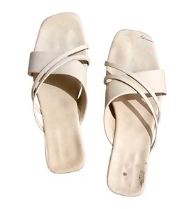 Stylish Cream Criss-Cross Strap Sandals