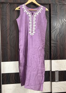 Lavender Embroidered Sleeveless Kurta